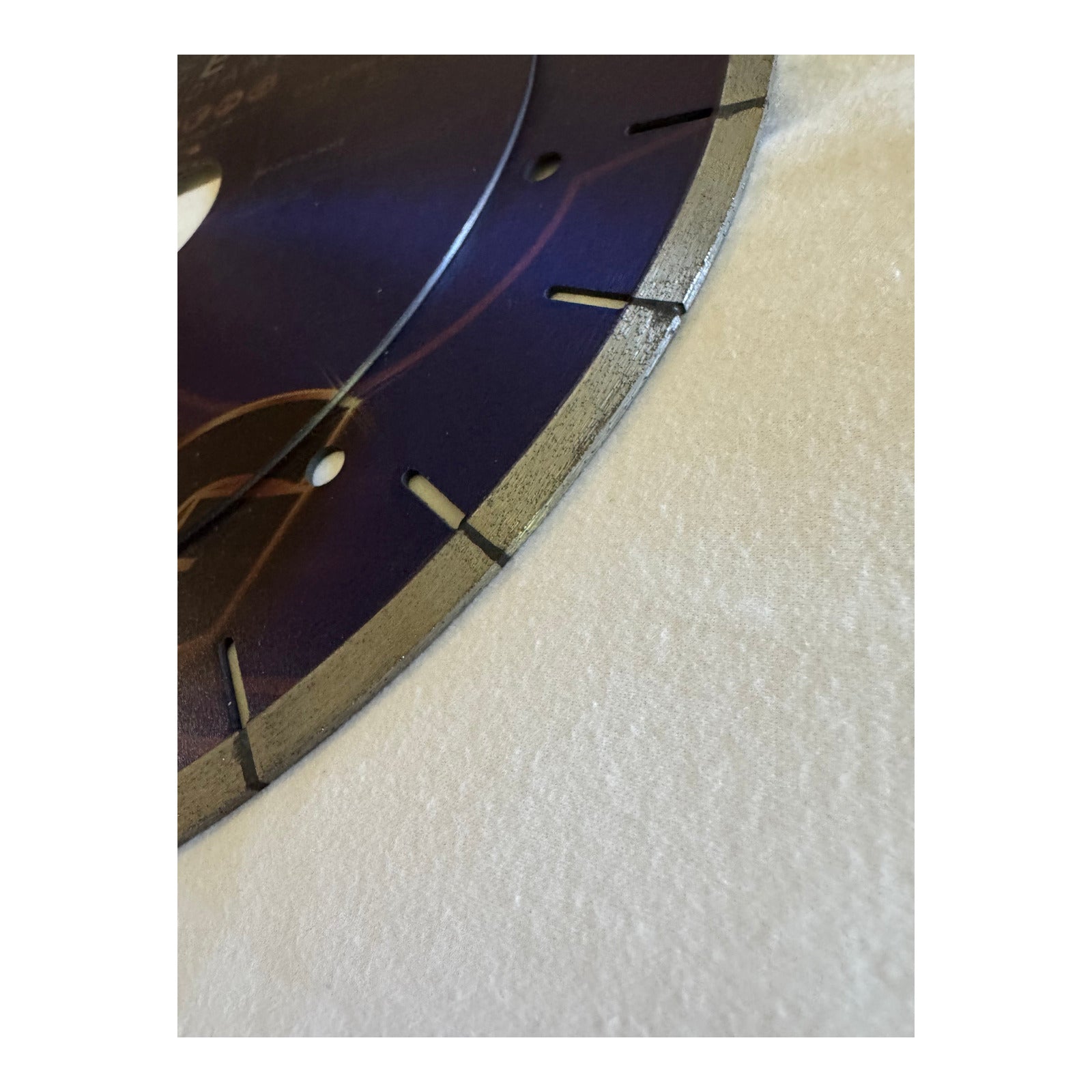 E-VDS The KING UCS blade product photograph; confirm plate configuration before ordering
